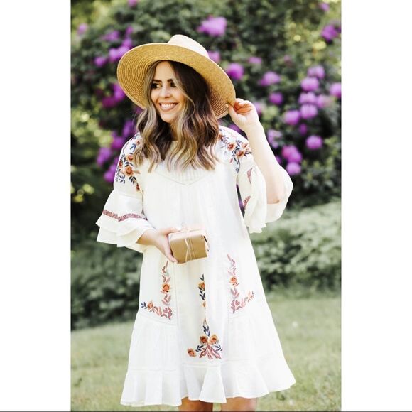✨2xHP✨FP White Ruffled Floral Embroidered Dress✨ - Picture 1 of 13